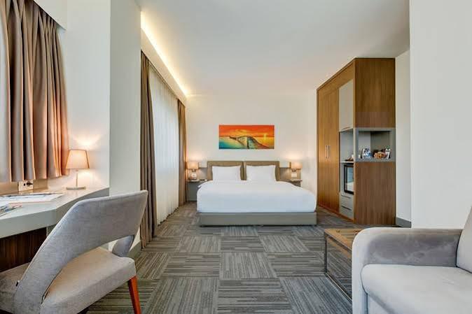 Plus Suit Atasehir Стамбул Экстерьер фото